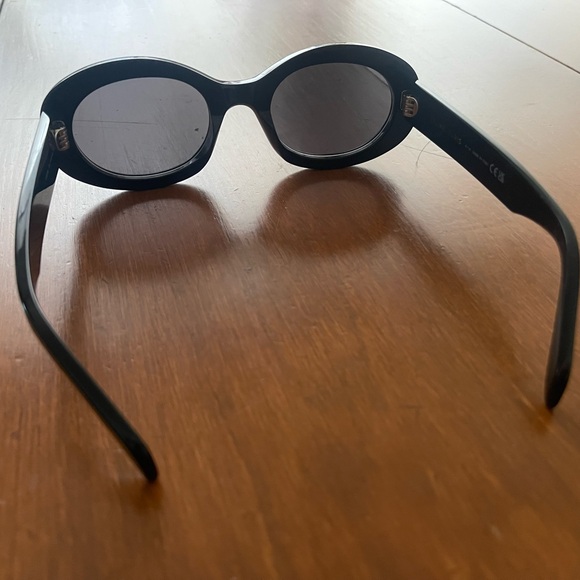 CELINE TRIOMPHE 01 SUNGLASSES IN ACETATE
BLACK - Picture 14 of 15